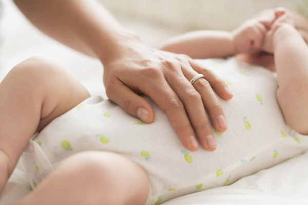 اسهال شدید می تواند برای نوزاد خطرناک باشد.