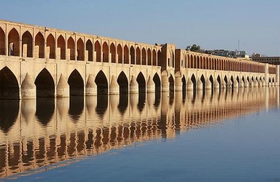 سی و سه پل گردشگری اصفهان